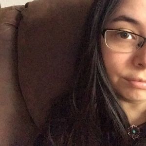 Meet your Posher, Ana